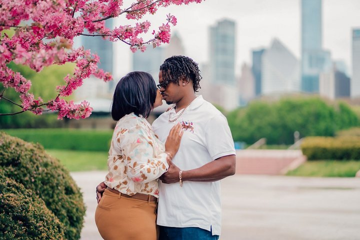 Private Vacation Photoshoot with Photographer in Seattle - Photo 1 of 25